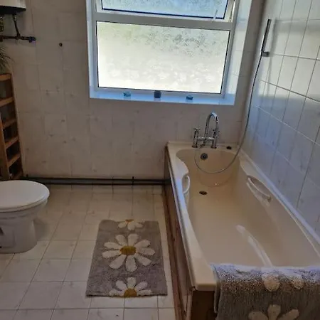 By The Sea Surge View Vakantiehuis Fallmore